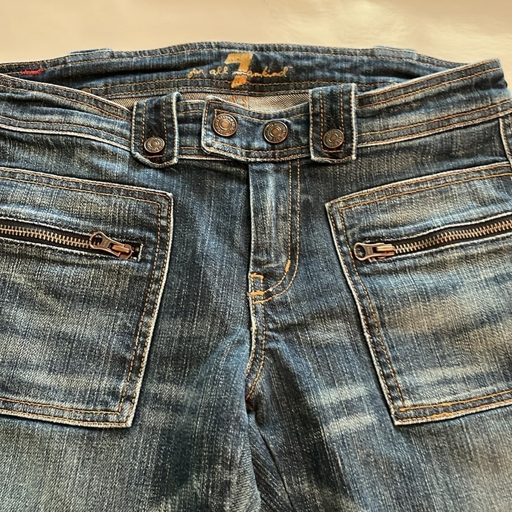 7 For All Mankind Bootcut Mid Rise
Size 27 - Picture 15 of 16